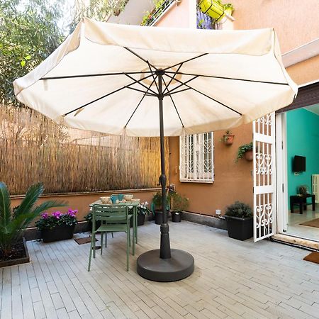 Casa Vegezio Near Vatican Museum And Metro Cipro Private Garden Check-In From 3 Pm To 10 Pm Exterior photo